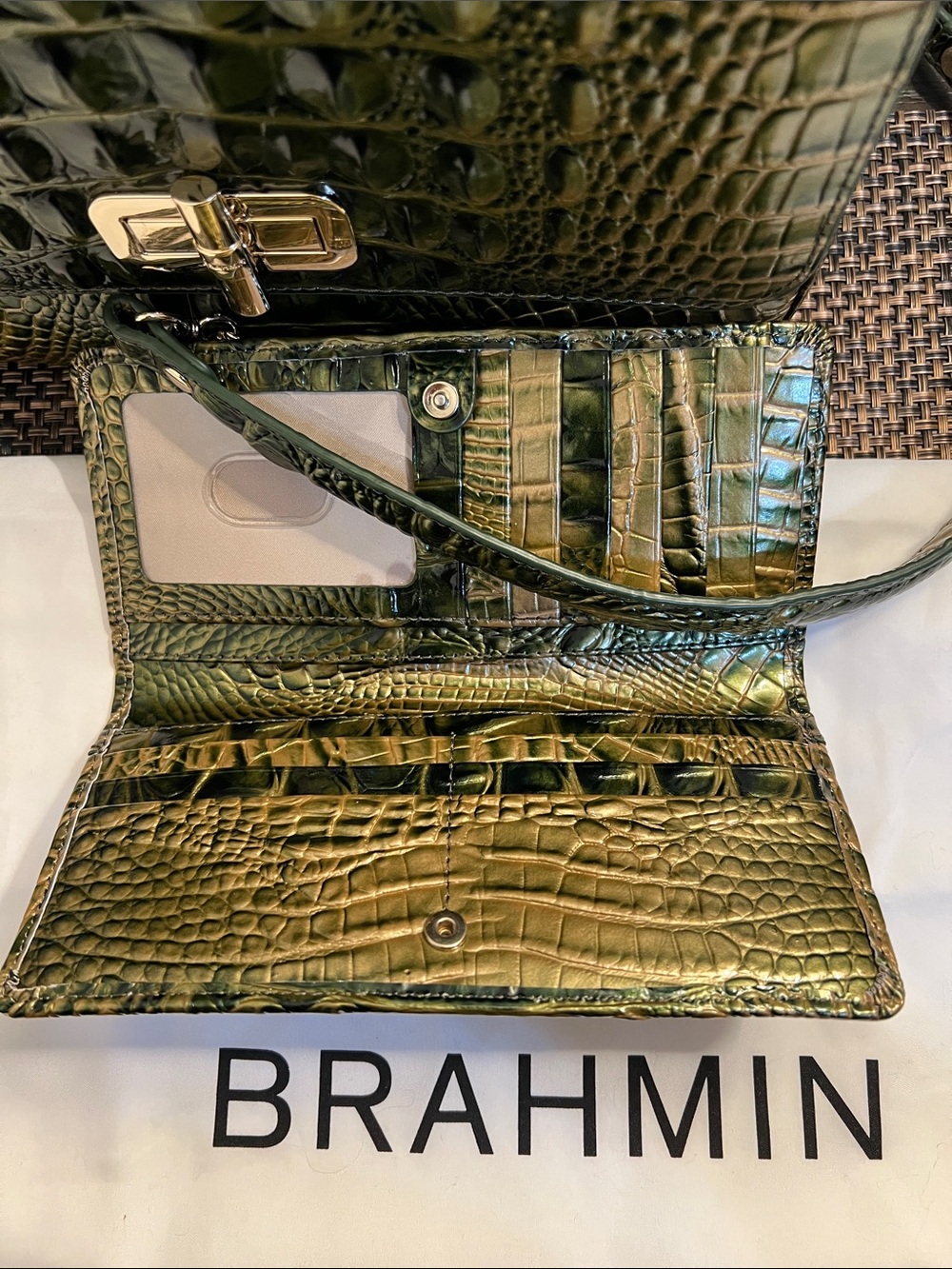 Brahmin Olive Green Croc-Embossed Leather Crossbody with Gold Chain and Wallet - Picture 10 of 12